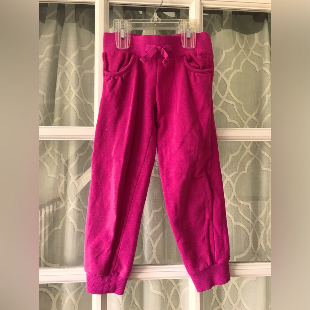 Gymboree size 6 girls pink - these feminine details make sweatpants adorable!